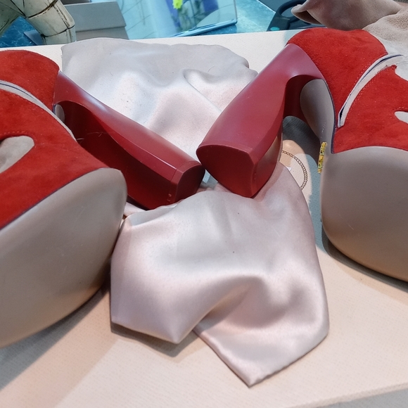 NWOT Authentic Prada Calf Boots Sz 8 - Picture 14 of 16